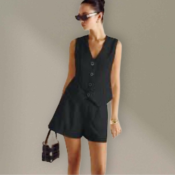 Commense Dresses & Skirts - NWT Commense Black Cotton Button Detail Vest Top With Pockets Shorts Set Size L